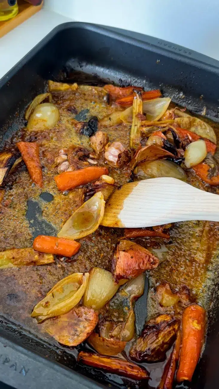 Making Gravy for Roast Turkey Recipe